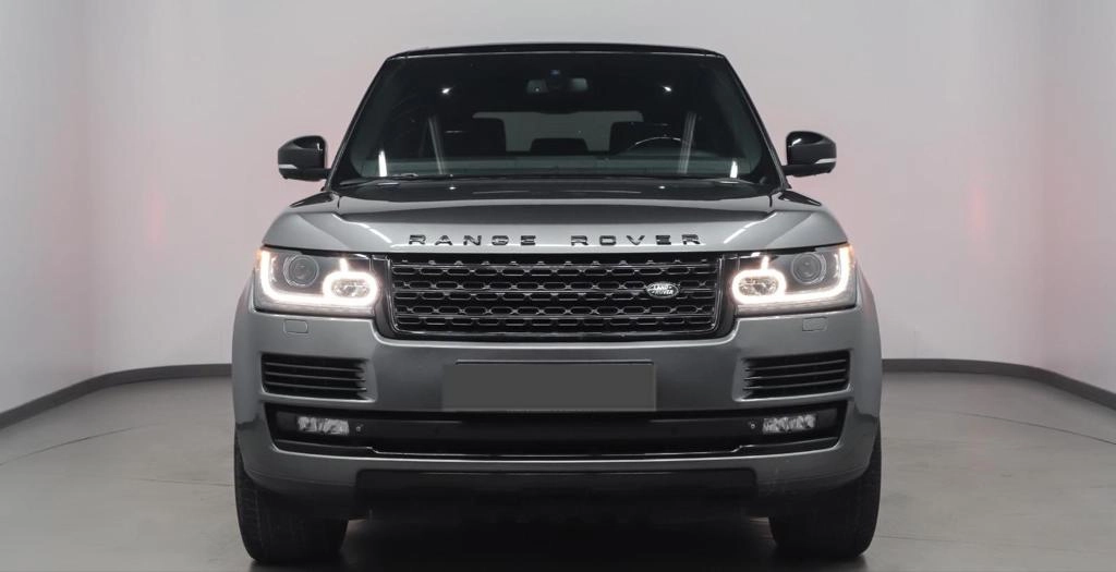 Mercedes E Class Range Rover Vogue